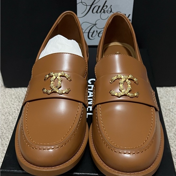 Chanel Loafers - Picture 1 of 7
